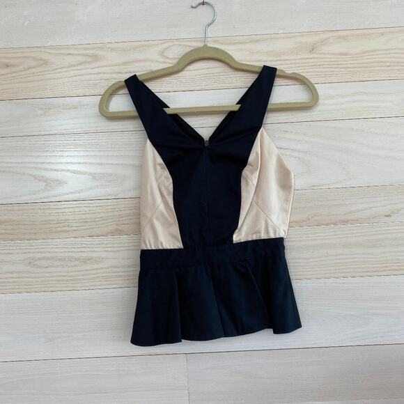 Robert Rodriquez Cutout Peplum Top Black/Cream - Picture 2 of 4